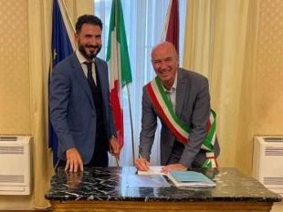 livorno-insediato-ufficialmente-il-sindaco-luca-salvetti