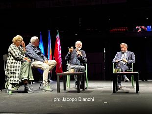 pensionati-erano-2mila-stamani-al-mandela-forum