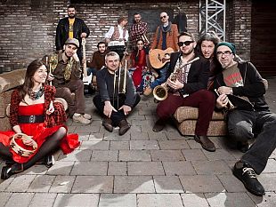 med-free-orkestra-alla-festa-dei-migranti