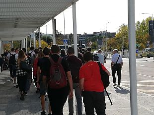 parcheggio-scambiatore-di-scandicci-si-spoglia-per-evitare-i-controlli