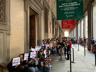 la-solidarieta-al-popolo-curdo-nel-consiglio-comunale-di-firenze