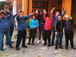 le-rose-a-rischio-chiusura-appello-alle-istituzioni