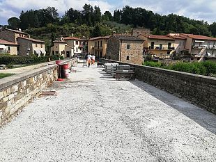 sambuca-nuovo-pavimento-per-il-ponte-romano