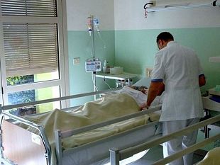 medici-in-ospedale-turni-di-lavoro-massacranti