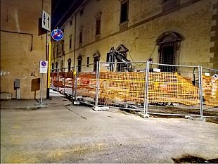 i-binari-tramvia-in-via-cavour-sfregio-al-centro-storico