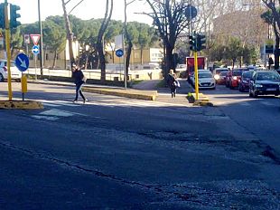 b401291502-firenze-ciclisti-non-si-accontentano-solo-piste-lasciate-a-meta