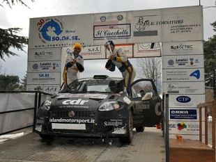 b012192002-lorenzo-granai-si-aggiudica-il-19-rally-internazionale-il-ciocchetto