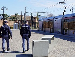 ricercato-mostra-agli-agenti-il-green-pass-di-unaltra-persona