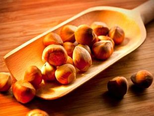 nocciole-per-ferrero-in-valdarno-ce-polemica