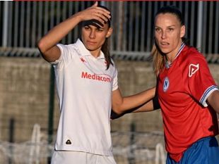 donne-tante-occasioni-ma-napoli-fiorentina-e-0-0