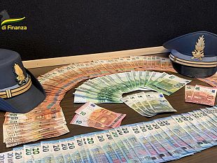 sequestrate-670-banconote-contraffatte