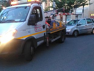 sicurezza-stradale-la-prossima-settimana-tornano-i-controlli-sulluso-del-cellulare-alla-guida