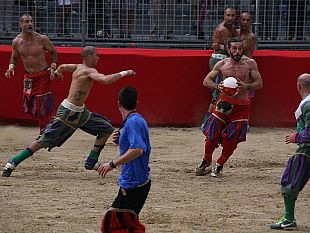 rossi-vs-verdi-finale-inedita-per-nuovo-calcio-storico-fiorentino