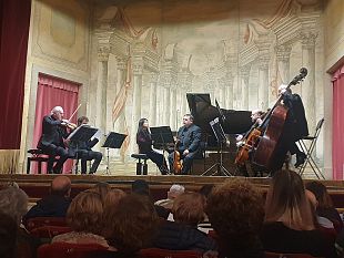 entra-nel-vivo-la-stagione-dei-concerti-degli-amici-della-musica