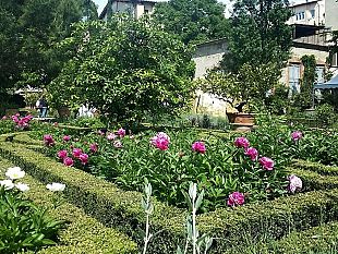entrando-nel-seicentesco-giardino-corsini