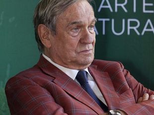 cortona-premio-pancrazi-a-valentino-mercati-cavaliere-del-lavoro