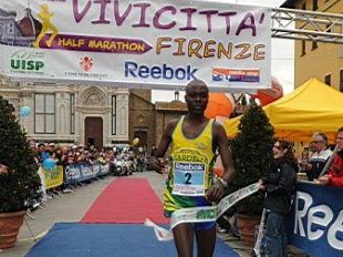 a804061746-podismo-poker-della-marconi-alla-vivicitta-firenze-br-il-keniano-julius-too-rispetta-il-pronostico-fra-gli-uomini