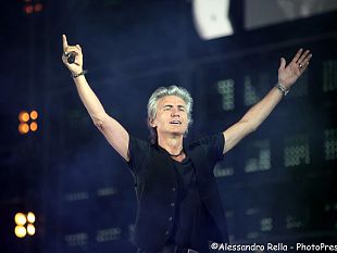 ligabue-emoziona-firenze
