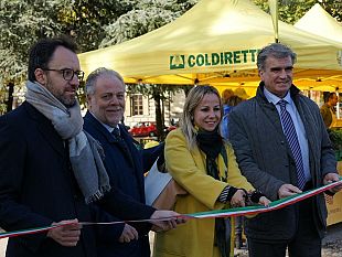 campagna-amica-il-mercato-mensile-in-piazza-a-firenze