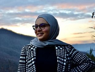 pistoia-hassina-benyoucef-vince-il-contest-di-scrittura