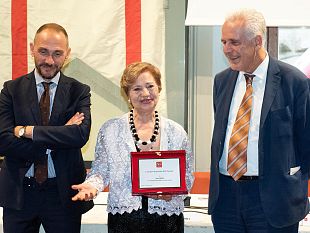 anna-bubba-targa-in-regione-per-50-anni-darte