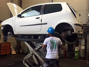 automobili-sono-rifiuti-ingombranti-ecco-come-vengono-smaltite