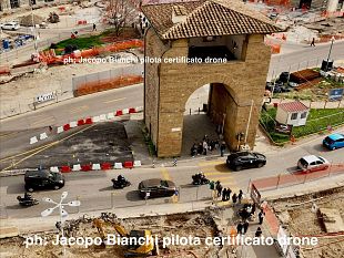 piazza-beccaria-archeologi-al-lavoro-stamani