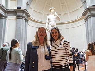 hope-carrasquilla-a-firenze-ha-visitato-il-david-nudo