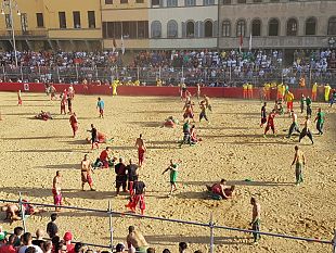parte-rossa-prima-finalista-del-calcio-storico-fiorentino