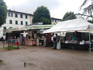 galluzzo-domenica-di-fiera-sfidando-la-pioggia
