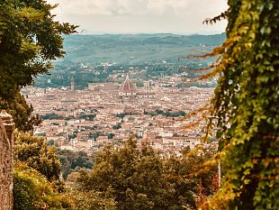 passeggiata-nel-centro-storico-a-sostegno-dei-malati-di-tumore