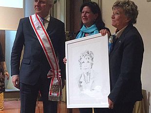 omaggio-a-dacia-maraini-riconoscimento-della-toscana-alla-donna-e-allartista