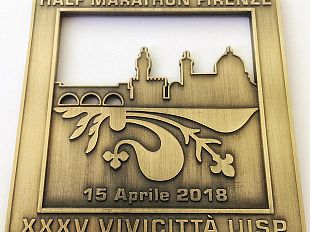 annunciata-la-medaglia-della-xxxv-edizione-dellhalf-marathon-firenze-vivicitta