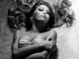 moana-pozzi-la-santa-peccatrice