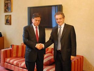 b011101510-a-firenze-il-capodelegazione-palestinese-in-italia-il-29-fiaccolata