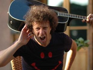 a910081911-andrea-muzzi-fa-il-dj-al-negroni-bar