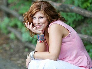 b111151606-spettacolo-inaugurale-della-stagione-2011-2012-del-teatro-lumiere