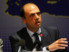 liberato-don-maurizio-pallu-telefonata-alla-madre-in-toscana