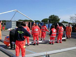 a904061911-terremoto-la-protezione-civile-toscana-mobilitata-per-le-vittime-in-abruzzo