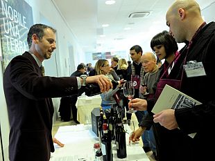 b302141446-inizia-l-anteprima-del-vino-nobile-di-montepulciano-edizione-2013