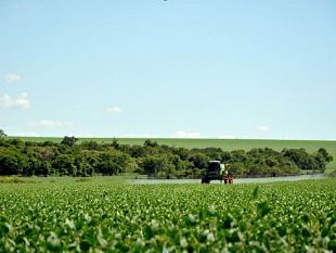 trattore-si-ribalta-muore-agricoltore-di-76-anni