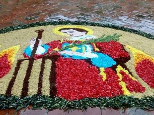 fucecchio-si-veste-a-festa-torna-linfiorata-del-corpus-domini