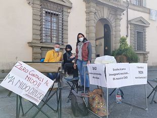 scuola-manifestazione-a-firenze-per-la-riapertura