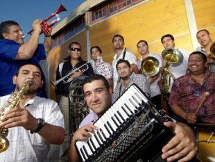 a903032256-flog-di-firenze-giovedi-5-marzo-la-piu-famosa-band-macedone