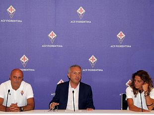 acf-fiorentina-e-la-prima-societa-professionistica-italiana-ad-avere-una-squadra-femminile-in-serie-a