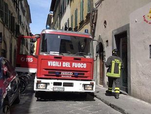 firenze-incendio-in-un-appartamento-in-centro