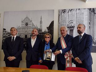 pegaso-doro-alla-scrittrice-dacia-maraini