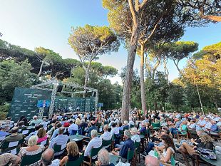 la-cinquina-finalista-del-premio-letterario-massarosa