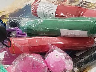 reparto-antidegrado-in-centro-storico-al-duomo-sequestrati-ombrelli-abusivi