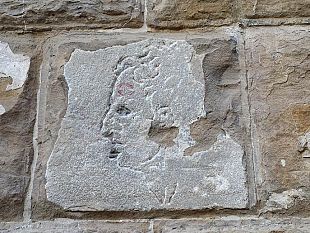 un-bacione-a-firenze-michelangelo-sfregiato-dal-rossetto